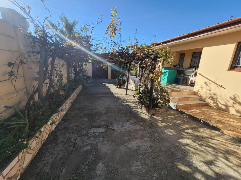 3 Bedroom Property for Sale in Newclair Western Cape